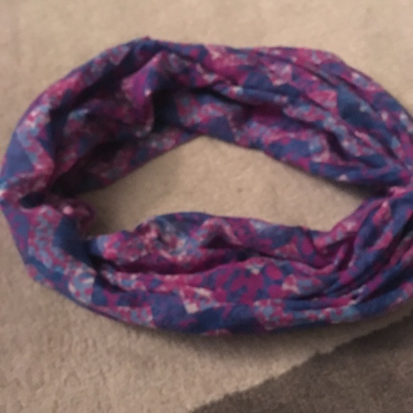 Infinity scarf - Picture 3 of 3